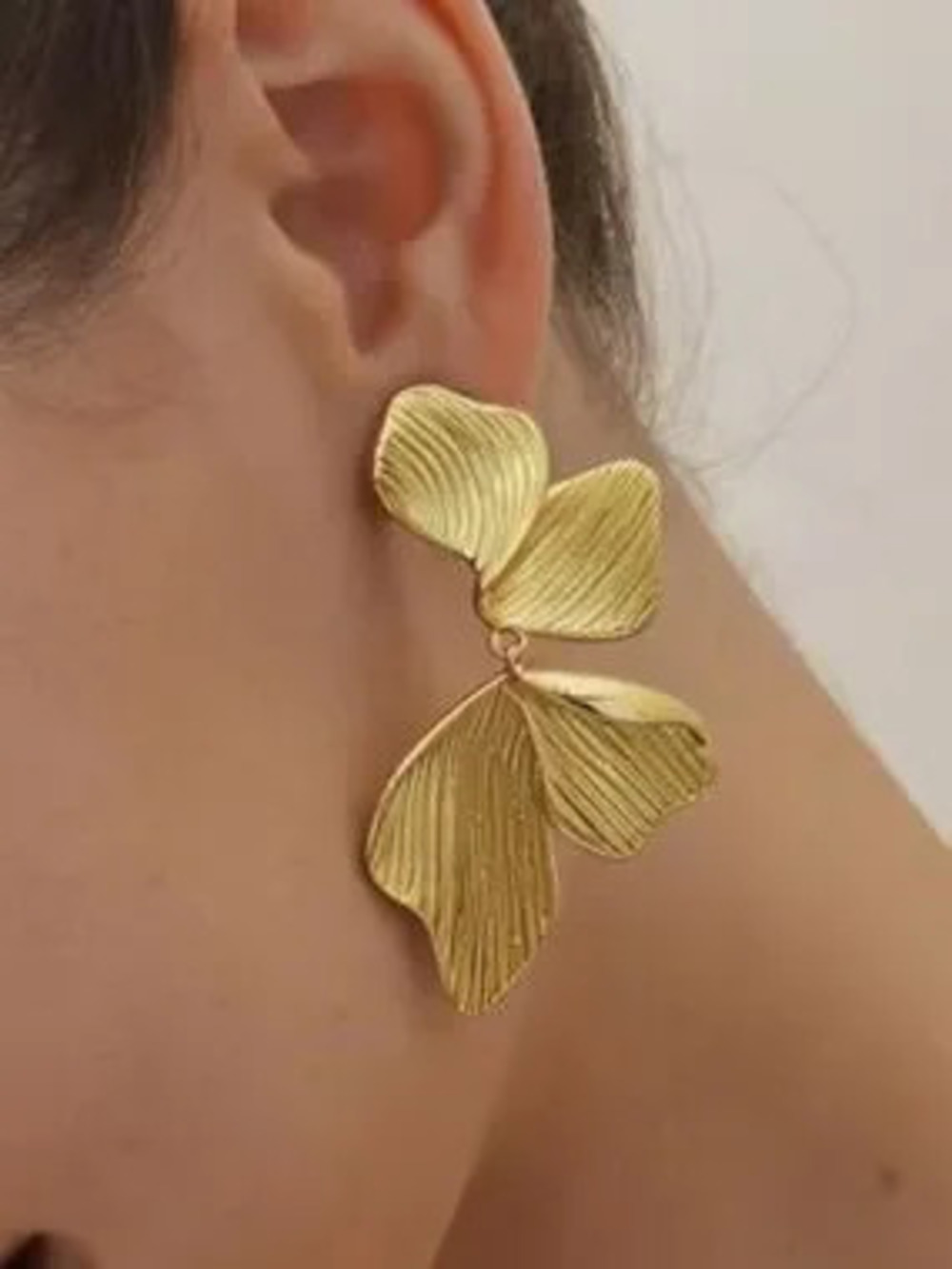 Anthropologie Gold Petal Link Drop Earrings